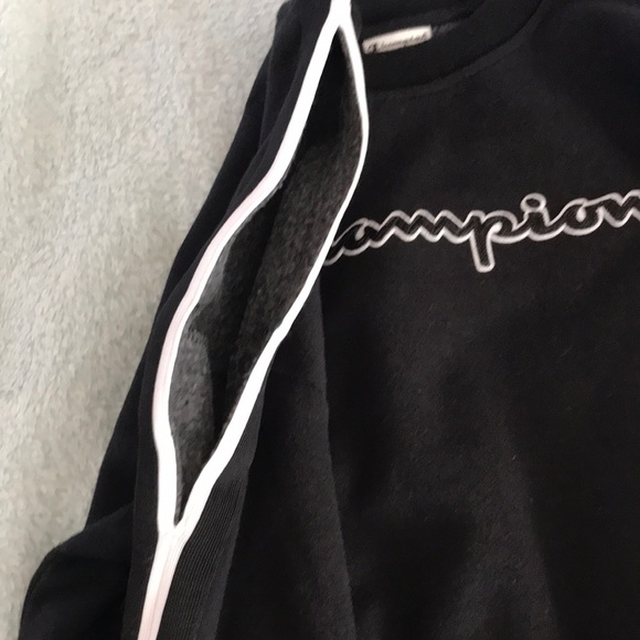 Champion cold shoulder top - Picture 2 of 5